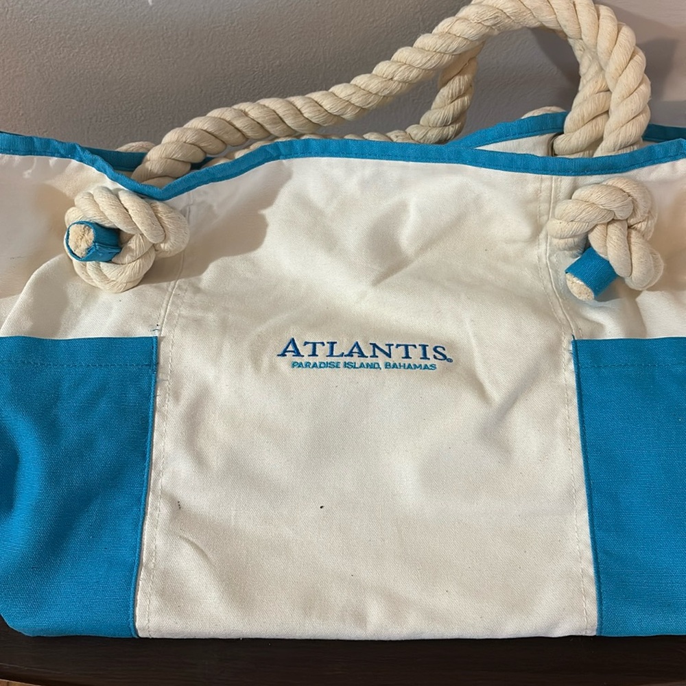 Atlantis, Paradise Island, Bahamas - Heavy Tote Bag - Excellent Condition!